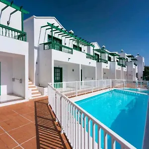 https://beautiful-1-bed-apartment-on-small-quiet-complex.puertodelcarmen-hotels.org